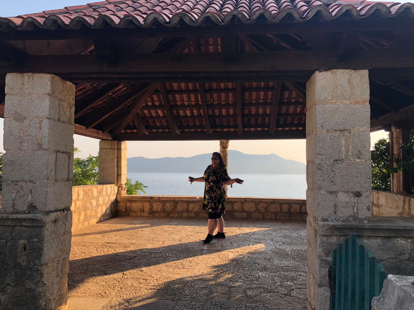 Got - Royal Gardens - "Tell Cersei it was me... " 